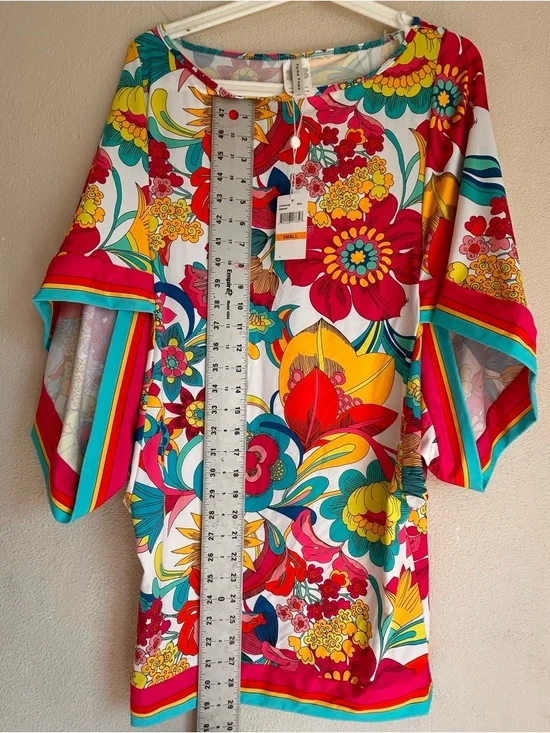 Trina Turk Floral Coverup Women's Small Pink Blue Tropical Beach Vacation - Picture 4 of 5